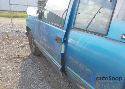 1992 GMC Sierra C1500 z USA, uszkodzony, nr VIN 2GTEC19K4N1538882